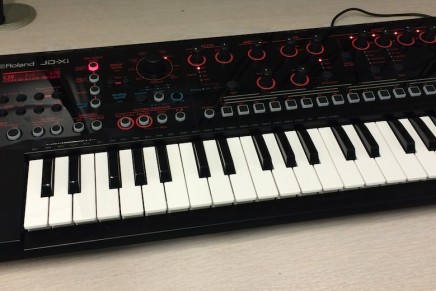 Roland JD-Xi Digital and Analog Synthesizer – Gearjunkies review