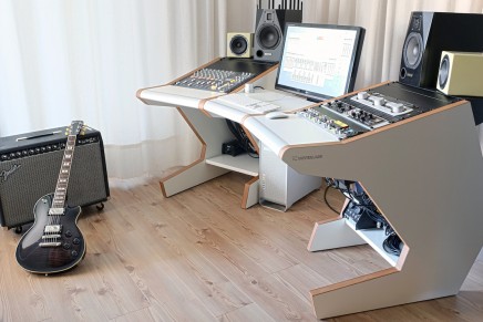 Unterlass Studio Furniture releases Singledesk 40 series