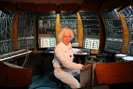 World’s Largest Synthesizer Comes to Life in  iTONTO App