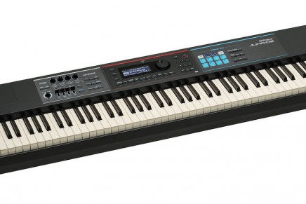 Roland debuts JUNO-DS Synthesizer