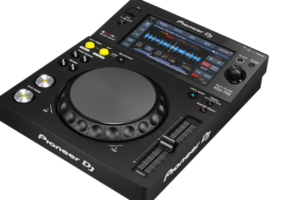 Pioneer announces XDJ-700 compact digital player