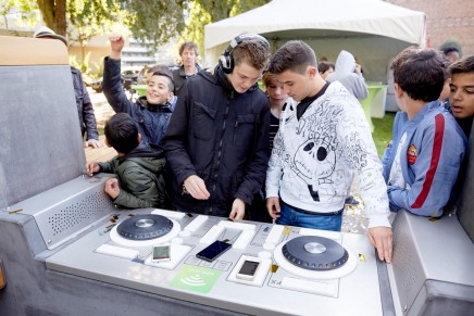 The Yalp Fono – Public hangout for youth becomes a DJ booth
