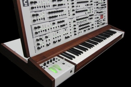 Schmidt Eightvoice Analog Synthesizer thoroughbred back with third 25-unit batch beckoning