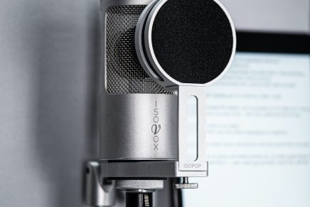 ISOVOX introduces ISOMICTM for vocal booth recording