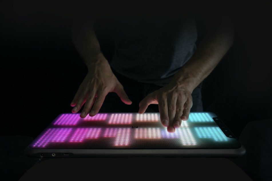 Embodme announces Erae Touch Expressive MIDI Polyphonic Touchpad Controller Gearjunkies