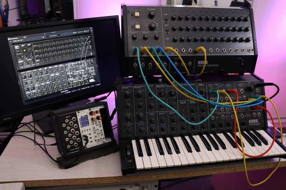 Gearjunkies video – Arturia V collection 9 MS-20V and the Korg MS20 – SQ10